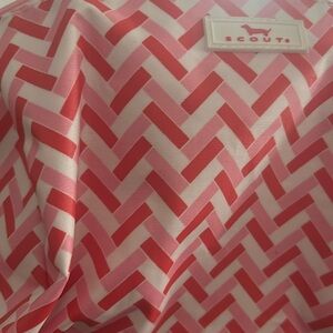 Scout insulated makeup bag